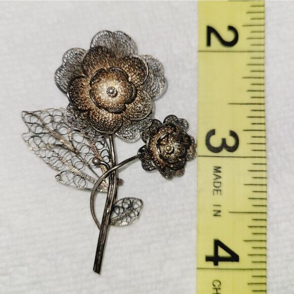 VINTAGE IMPERIAL Silver VERMEIL Filigree Ornate Flower Floral Brooch Pin - Picture 4 of 5
